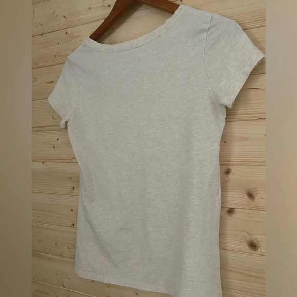 ST JOHN’S BAY Women’s V-Neck Top | Color: Beige | Size: S - Picture 5 of 6